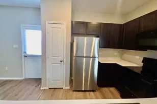 301 Freshwater Dr, Bastrop, TX 78602 - Photo 7