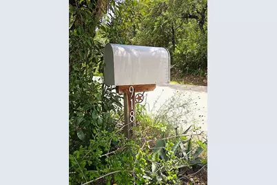 918 Terrace Mountain Drive, West Lake Hills, TX 78746 - Photo 11