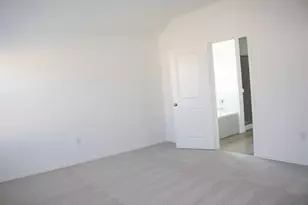 203 Donnington Dr, Hutto, TX 78634 - Photo 9