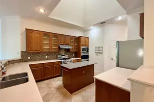 6106 Skahan Ln, Austin, TX 78739 - Photo 9