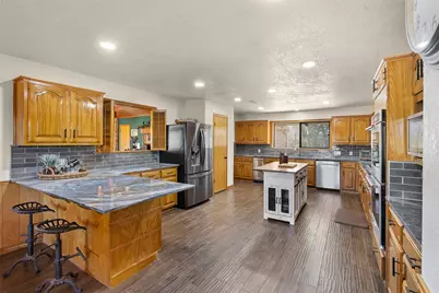 1045 Private Road 7005, Lexington, TX 78947 - Photo 19