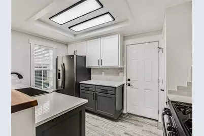 801 E Central Drive, Georgetown, TX 78628 - Photo 5