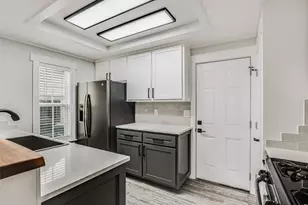 801 E Central Dr, Georgetown, TX 78628 - Photo 5