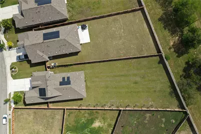 185 Patagonia, Kyle, TX 78640 - Photo 35