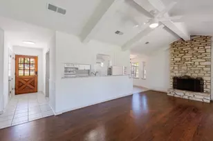 142 Lake Shore Dr, Horseshoe Bay, TX 78657 - Photo 9