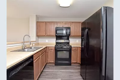 1172 Shadow Creek Boulevard, Buda, TX 78610 - Photo 5