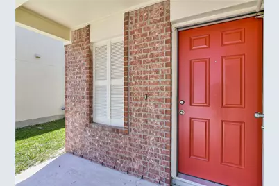 1172 Shadow Creek Boulevard, Buda, TX 78610 - Photo 3