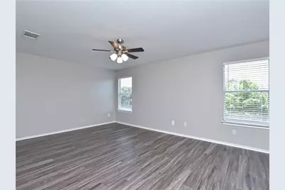 1172 Shadow Creek Boulevard, Buda, TX 78610 - Photo 13
