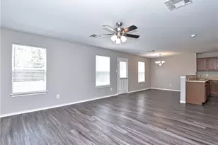 1172 Shadow Creek Blvd, Buda, TX 78610 - Photo 9