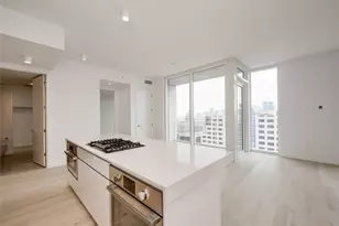 313 W 17th St, Austin, TX 78701 - Photo 5