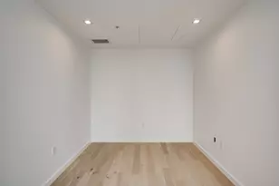 313 W 17th St, Austin, TX 78701 - Photo 13