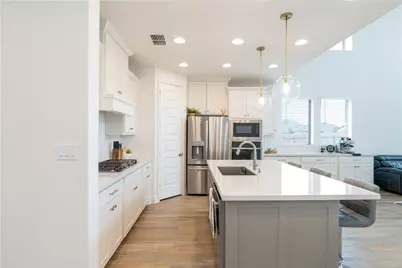 129 Menlo Bend, Liberty Hill, TX 78642 - Photo 11