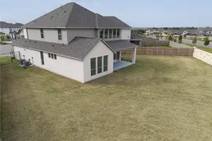 129 Menlo Bnd, Liberty Hill, TX 78642 - Photo 35