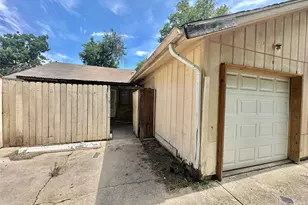 207 W William Cannon Dr, Austin, TX 78745 - Photo 3