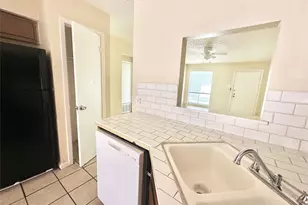 207 W William Cannon Dr, Austin, TX 78745 - Photo 15