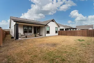 8312 Skytex St, Austin, TX 78744 - Photo 11