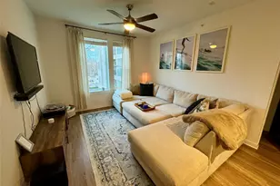 1900 Barton Springs Rd, Austin, TX 78704 - Photo 9