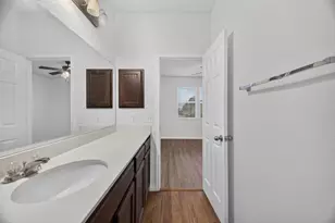 430 Twisted Oaks Ln, Buda, TX 78610 - Photo 23