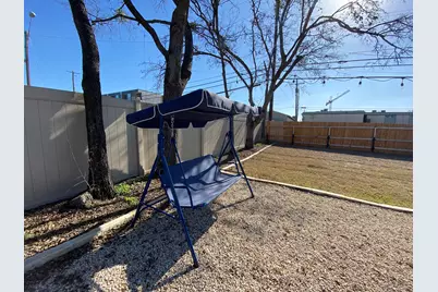 1102 Clayton Lane, Austin, TX 78723 - Photo 27