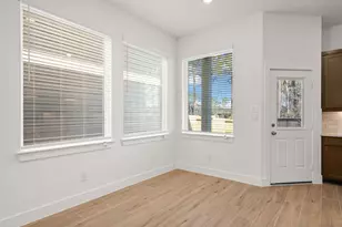 215 Flora Spgs Cv, Liberty Hill, TX 78642 - Photo 5