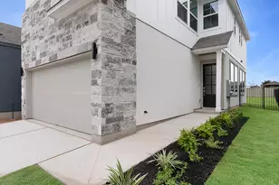 215 Flora Spgs Cv, Liberty Hill, TX 78642 - Photo 3