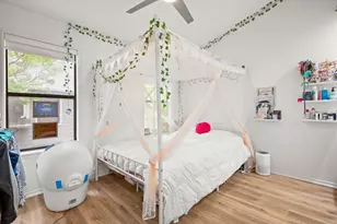 512 Eberhart Ln, Austin, TX 78745 - Photo 13