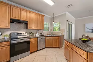 1402 Parker Ln, Austin, TX 78741 - Photo 9
