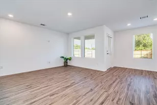 194 George Neggan Ln, Bastrop, TX 78602 - Photo 11