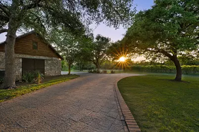 18059 Fm 1826 Road, Driftwood, TX 78619 - Photo 17