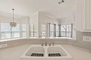 109 Riverview Dr, Georgetown, TX 78628 - Photo 17