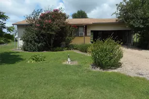 1900 S Main St, Taylor, TX 76574 - Photo 1