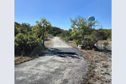 100 Quarry Springs Drive, San Marcos, TX 78666 - Photo 33