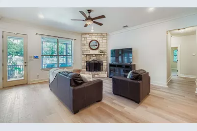 100 Quarry Springs Drive, San Marcos, TX 78666 - Photo 5