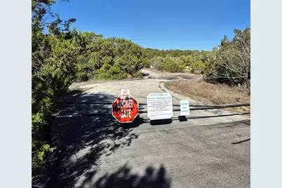 100 Quarry Springs Drive, San Marcos, TX 78666 - Photo 31