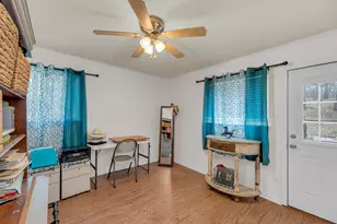 928 Moccasin Trail, La Grange, TX 78945 - Photo 21