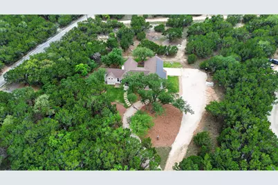 270 Rambling Oaks Drive, Wimberley, TX 78676 - Photo 29