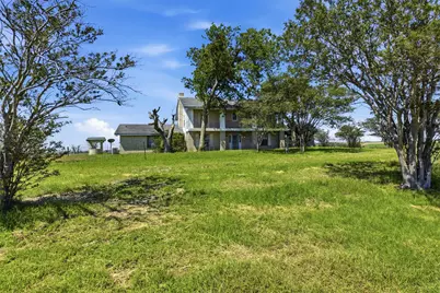 1151 County Road 458, Coupland, TX 78615 - Photo 7
