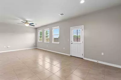 11724 Saddle Rock Drive, Austin, TX 78725 - Photo 7