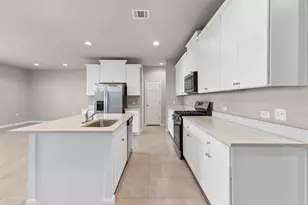 11724 Saddle Rock Dr, Austin, TX 78725 - Photo 11
