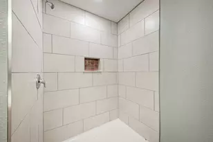4701 Bandera Rd, Austin, TX 78721 - Photo 23