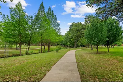 313 Heritage Hills Drive, Fredericksburg, TX 78624 - Photo 17