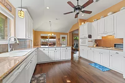 313 Heritage Hills Drive, Fredericksburg, TX 78624 - Photo 5