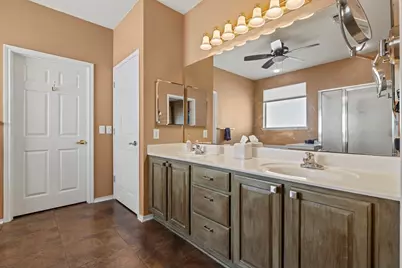 313 Heritage Hills Drive, Fredericksburg, TX 78624 - Photo 9