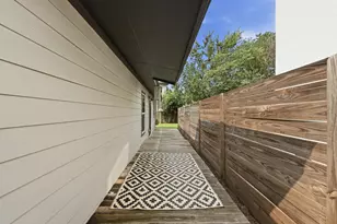 1406 Camelot Cir, Austin, TX 78745 - Photo 27