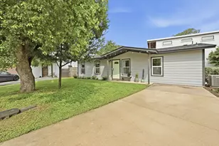 1406 Camelot Cir, Austin, TX 78745 - Photo 21