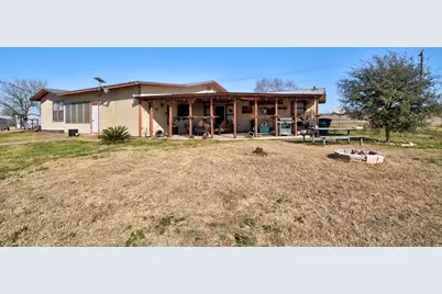 1017 US Highway 87 E, Smiley, TX 78159 - Photo 27