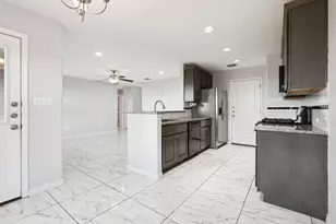 20111 Travis Dr, Lago Vista, TX 78645 - Photo 9