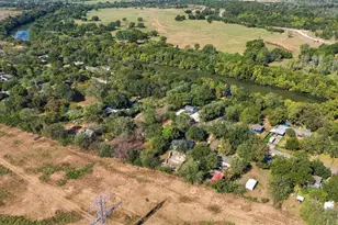 3209 River Rd, Cedar Creek, TX 78612 - Photo 27