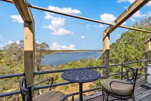 501 Coventry Rd, Spicewood, TX 78669 - Photo 3