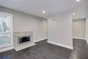 935 La Posada Dr, Austin, TX 78752 - Photo 7